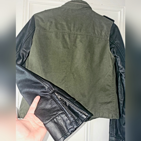 UO Staring At Stars Jacket - Picture 2 of 3